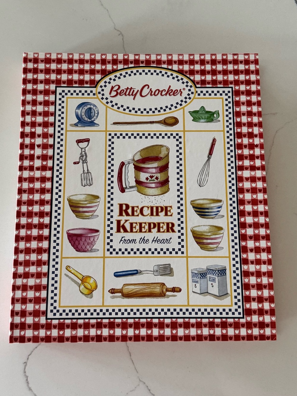 Vintage Betty Crocker Red Gingham Recipe Keeper with Kitchen Artwork